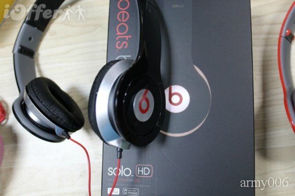 2012 Monster Beats by Dr. Dre Small SOLO HEADPHONES