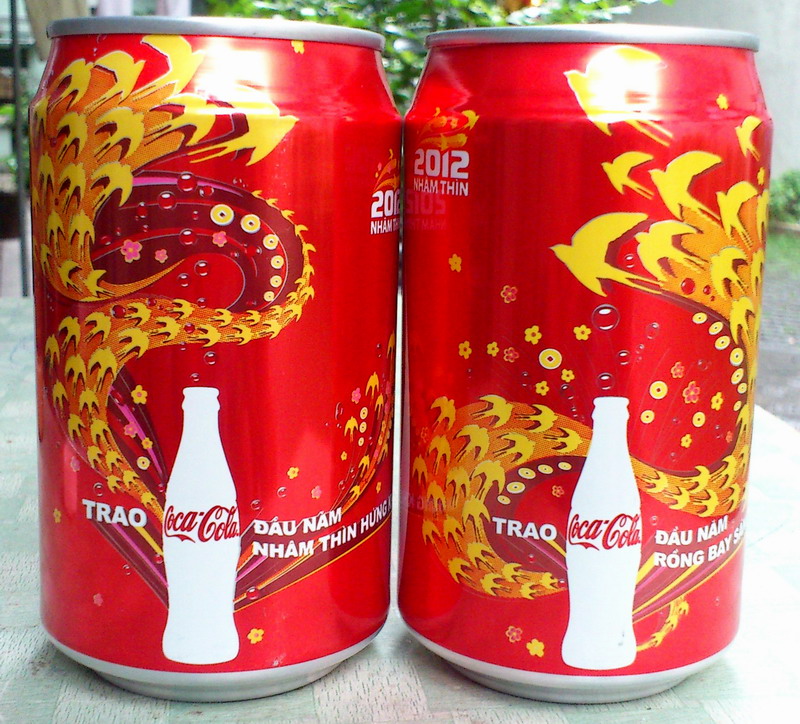 2012 Vietnam coca cola new year 330ml 2 coke cans set