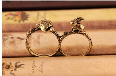 Retro Turtle Rabbit Two Finger Ring Vintage Style Copper Tone Simulated Charm Jewelry