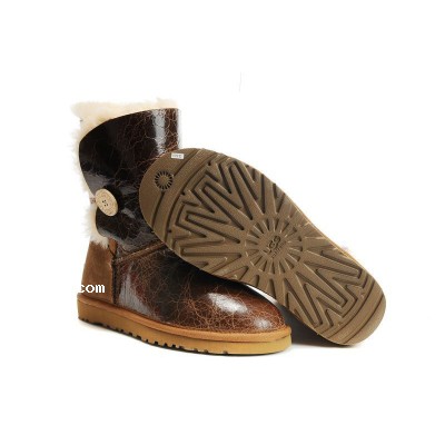 UGG 1872 Bailey Button Krinkle Boots