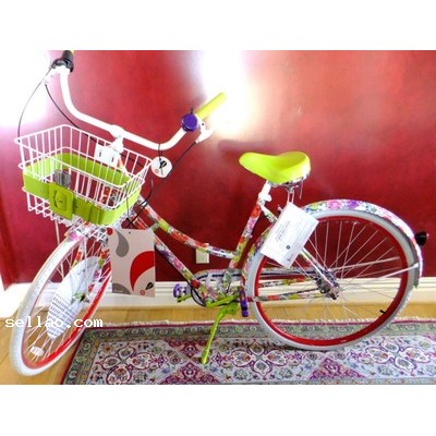 Brand New Green Neiman MARCUS Floral Bike