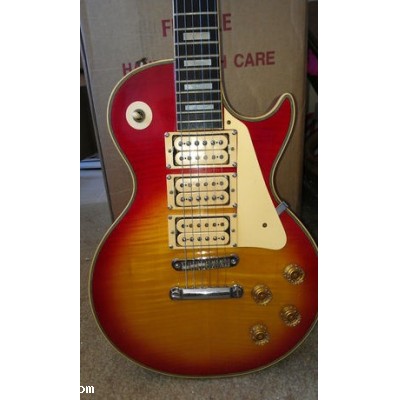 Ace Frehley Budokan Le s Paul Custom Sunburst guitar