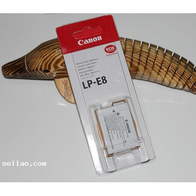 Canon Li-lon LP-E8 Battery Pack For T2i/550D/Kiss X4