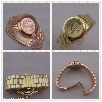 NEW Classic Stainless Steel Watch WOMEN'S/MEN'S Quartz watch 4 Color 1pc