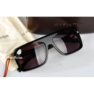 LV Louis Vuitton POSSESSION CARRE Sunglasses Z0275E