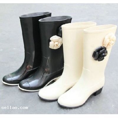 New Chanel camellia rain boots rubber boots lovely shoe