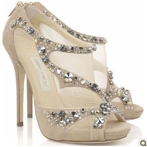 Favorite actress world's first sale of Jimmy Choo heels