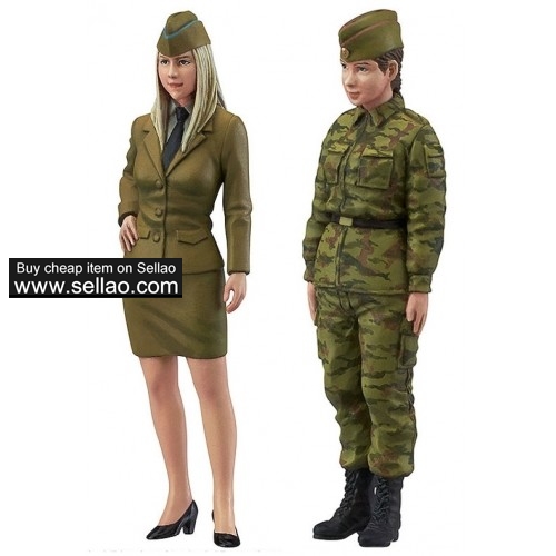 Resin soldiers 1/35 Modern Russian female tank officer 2 people group model