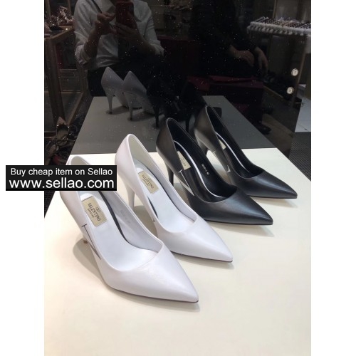 2019 new 9.5cm leather  woman pointed Valentino high heels shoes
