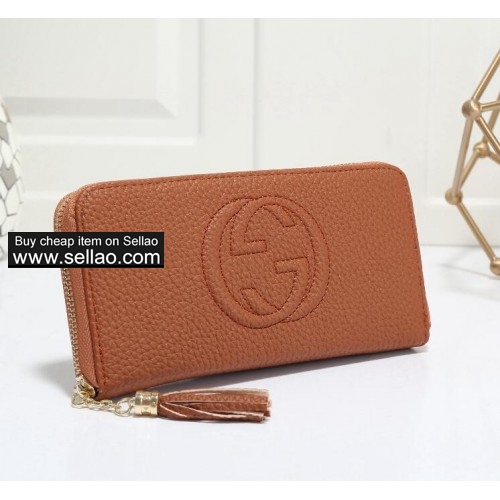 Gucci Woman's Hand Holding Card Bag