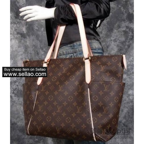 Louis Vuitton monogram Artsy Bag Handbag AAA+