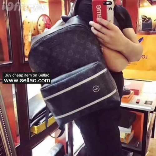 Louis vuitton  2019 new backpack size: 34*38*14cm adjustable shoulder strap double pull zipper