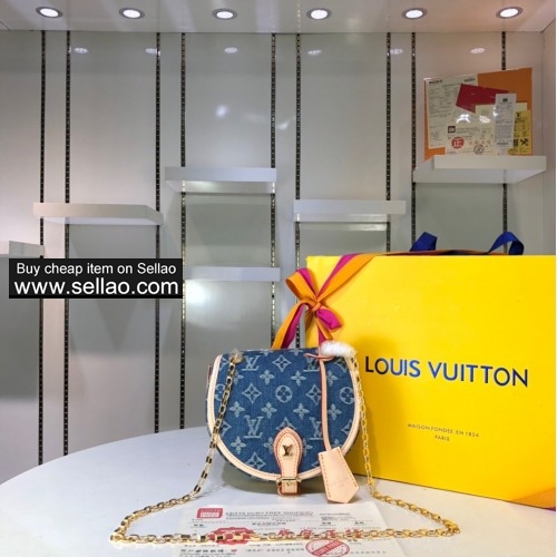 Louis Vuitton men's and women's Bodypack top quality model:511180 size:18-19-8CM