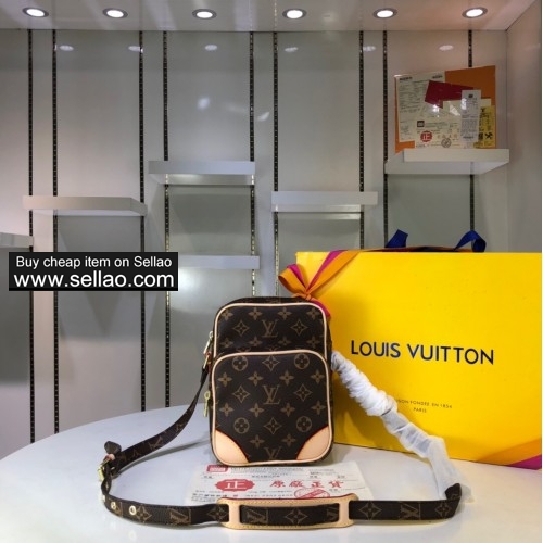 Louis Vuitton men's and women's Bodypack top quality model:M45236 size:20-15-10CM