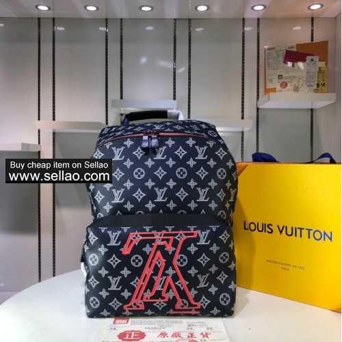 Louis Vuitton men's and women's Bodypack top quality model:M43676 size:37-40-20CM