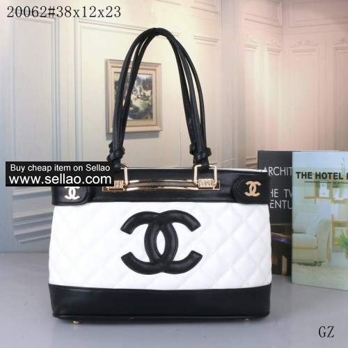 Chanel--20062 Handbags Shoulder Bag Crossbody Bag