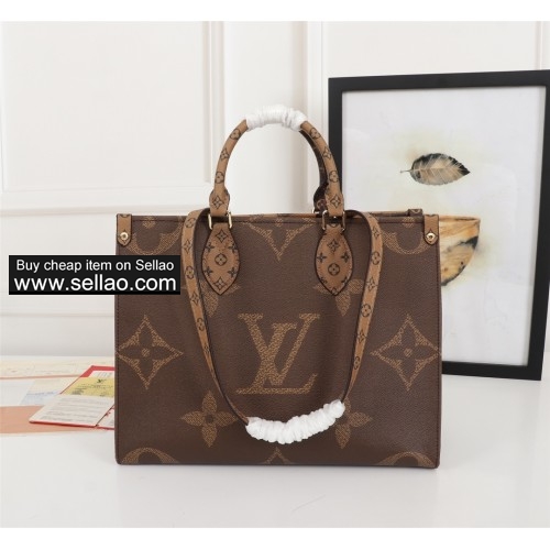 New LV women's handbag diagonal bag on the market